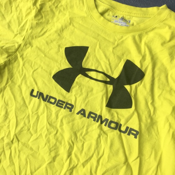 ❌❌Yellow under armour tee - Picture 2 of 4